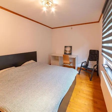 Stunning For 5 Adults In