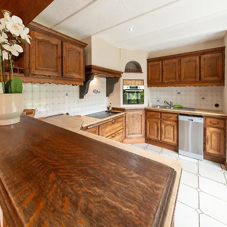 Stunning For 5 Adults In בית נופש